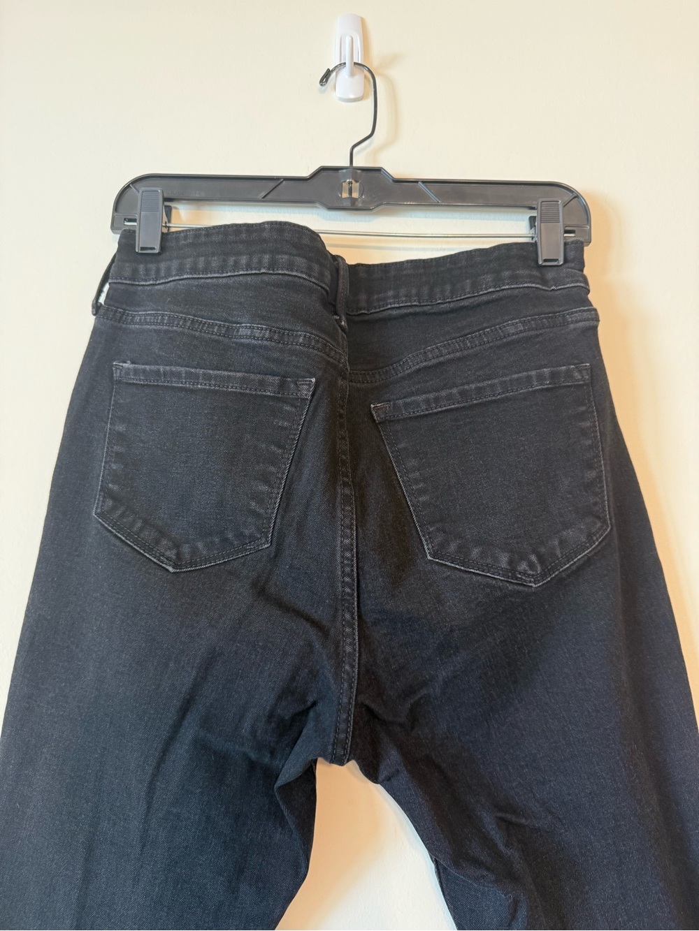 Old Navy Black High-Rise Skinny Jeans - Pop Icon - Picture 3 of 5